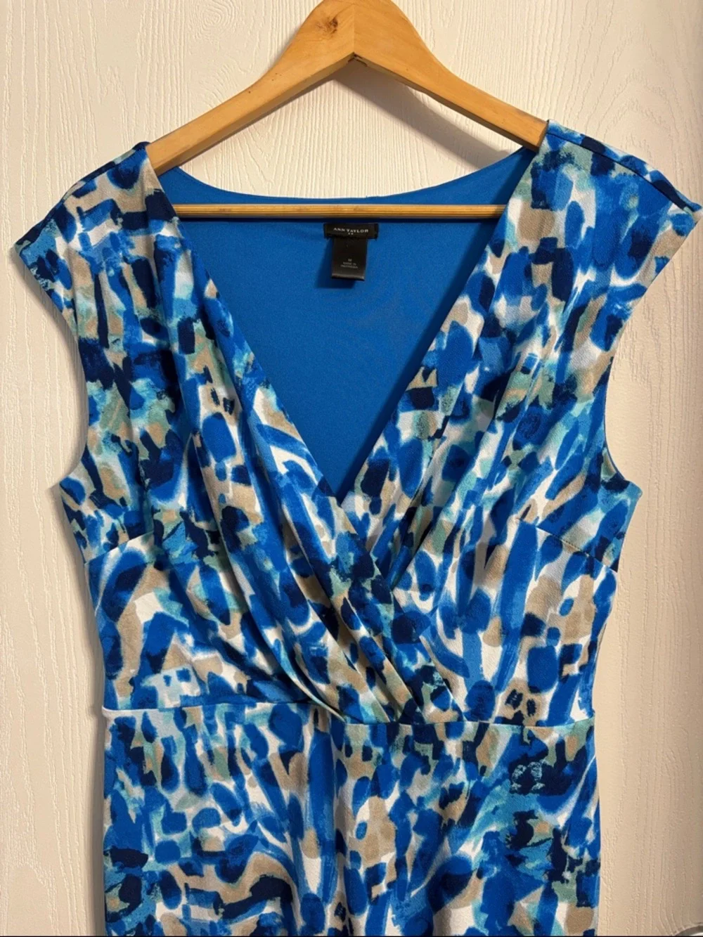 Ann Taylor Blue and Tan Abstract Faux-Wrap Midi Dress - Picture 4 of 8